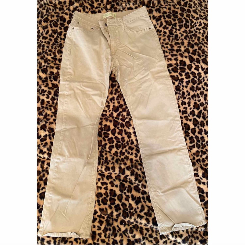 Wrangler Straight Fit flex tan/khaki jeans